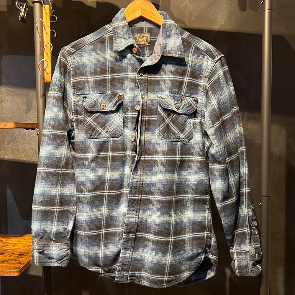 Beautiful Jacks Heritage Flannel blue on blue excellent pre-owned condition